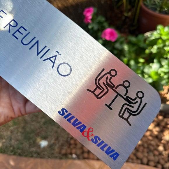 Placa de Identificação de Sala - Caulim 30x10 Inox