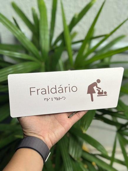 Placa de Identificação de Sala - Caulim 32x10,5 Braille