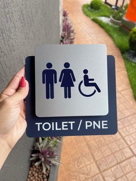 Placa de Identificação de Sala - Modelo Ágata