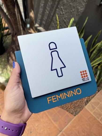 Placa de Identificação de Sala - Modelo Ágata