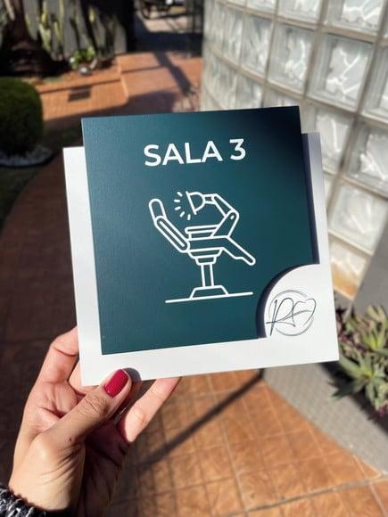 Placa de Identificação de Sala - Modelo Ágata Personalizada