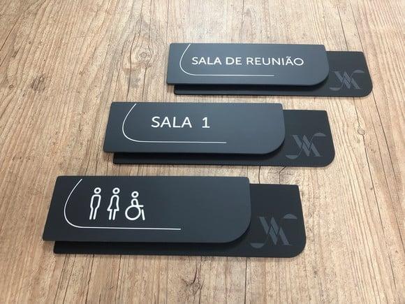 Placa de Identificação de Sala - Modelo Ametista