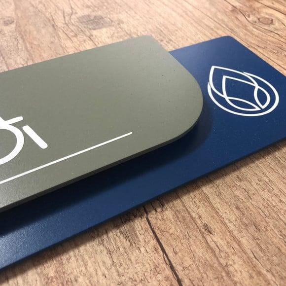 Placa de Identificação de Sala - Modelo Ametista