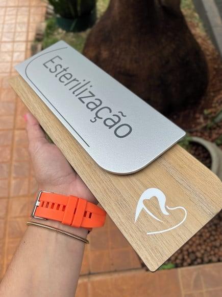 Placa de Identificação de Sala - Modelo Ametista mdf