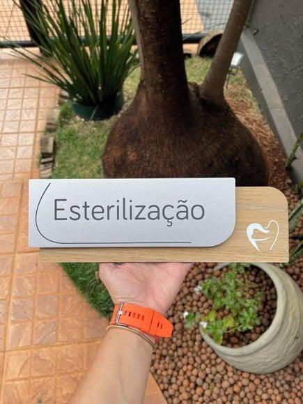 Placa de Identificação de Sala - Modelo Ametista mdf