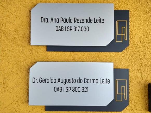 Placa de Identificação de Sala - Modelo Cornalina Maxi