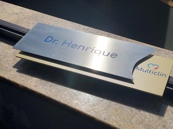 Placa de Identificação de Sala - Modelo Feldspato Inox