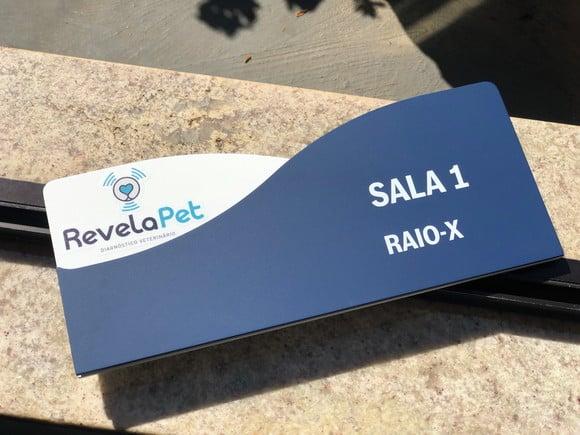 Placa de Identificação de Sala - Modelo Mica