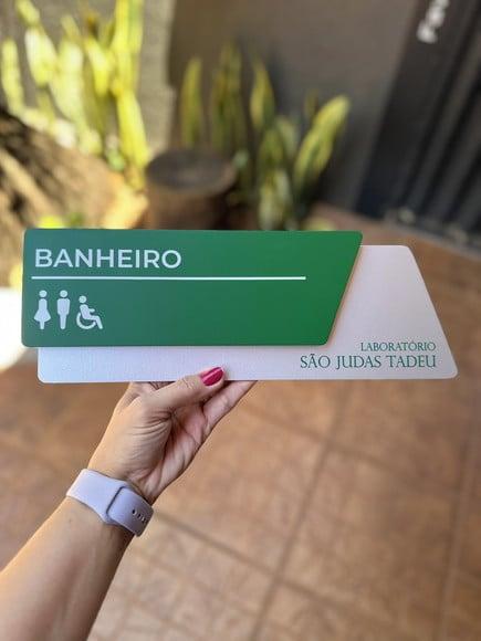 Placa de Identificação de Sala - Modelo Onix