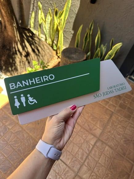 Placa de Identificação de Sala - Modelo Onix
