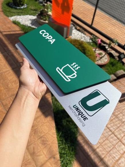 Placa de Identificação de Sala - Modelo Onix