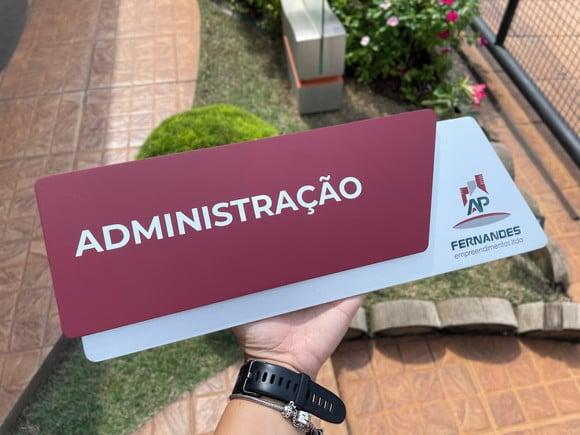 Placa de Identificação de Sala - Modelo Onix