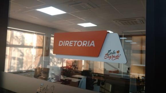 Placa de Identificação de Sala - Modelo Onix
