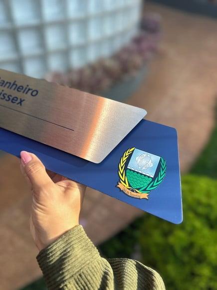 Placa de Identificação de Sala - Modelo Onix Inox