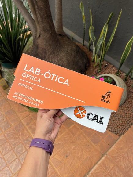 Placa de Identificação de Sala - Modelo Sodalita