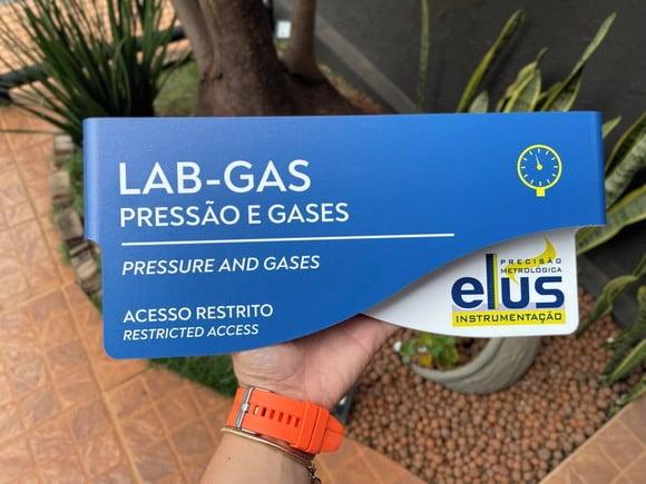 Placa de Identificação de Sala - Modelo Sodalita