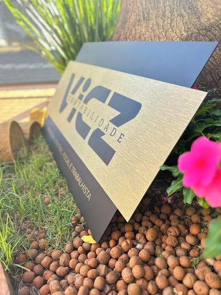 Placa de Identificação de Sala - Modelo Topázio 90x50