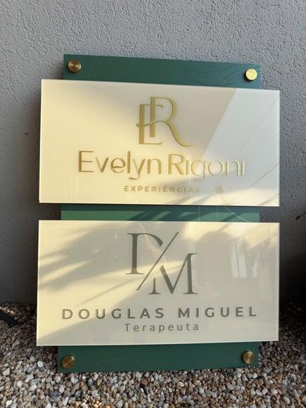 Placa de Identificação de Sala - Modelo Topázio Dupla