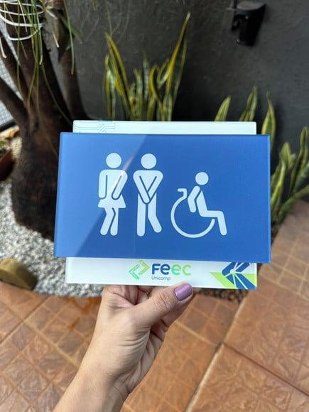 Placa de Identificação de Sala Modelo Topázio Acrílico 20x16