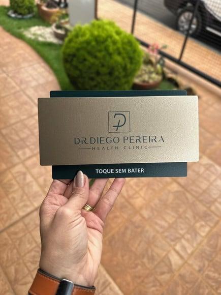 Placa de Identificação de Sala Modelo Topázio Acrílico 30x17