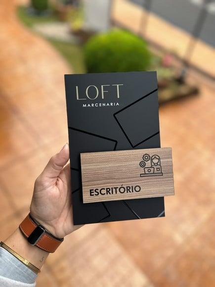 Placa de Identificação Modelo Loft - 13,7x20