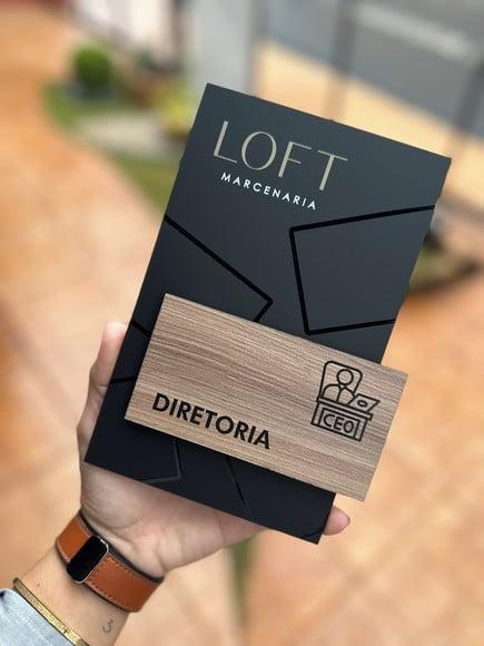 Placa de Identificação Modelo Loft - 13,7x20