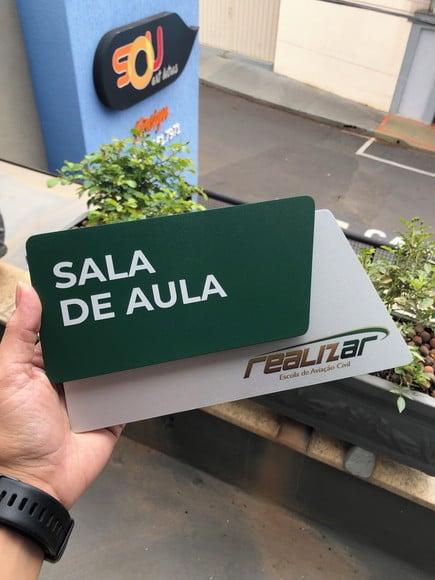 Placa de Sinalização de Sala - Modelo Cianita