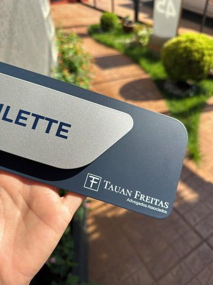 Placa Identificação de Sala - Modelo Adamantium