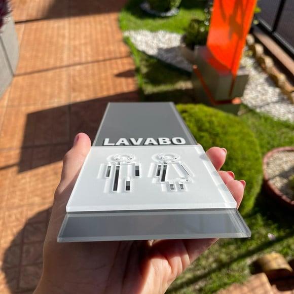 Placa Identificação de Sala - Modelo Fuchsita Acrilico