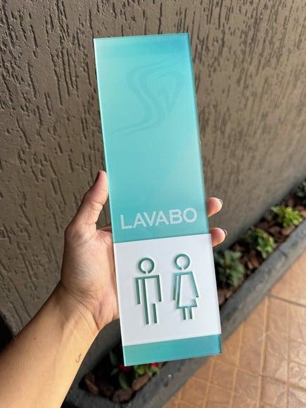 Placa Identificação de Sala - Modelo Fuchsita Acrilico