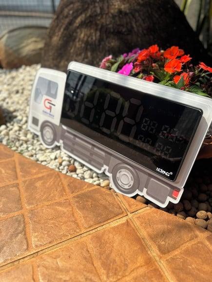 Relógio Digital Personalizado em Forma de Caminhão