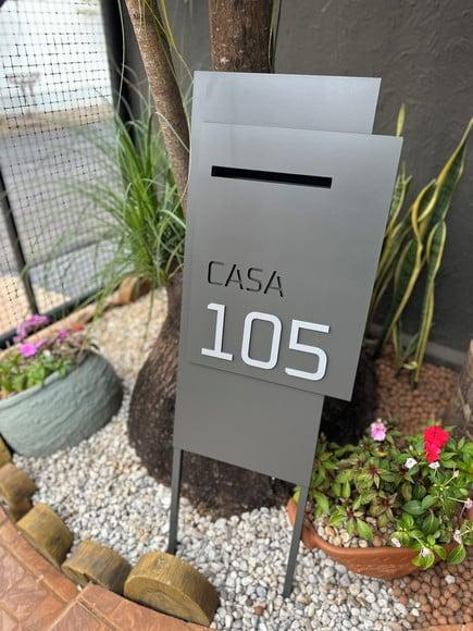 Totem Residencial Acm com Acm 40,5x85 Cx Correio P Jardim