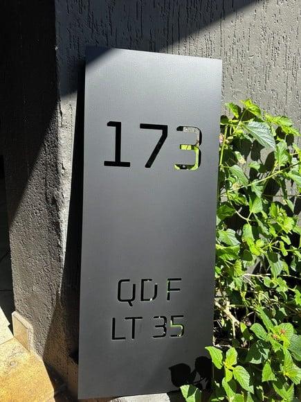 Totem Residencial Aço Carbono Pé P Sustentação Jardim 28x70