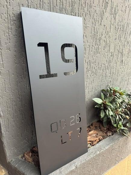Totem Residencial Aço Carbono Pé P Sustentação Jardim 28x70