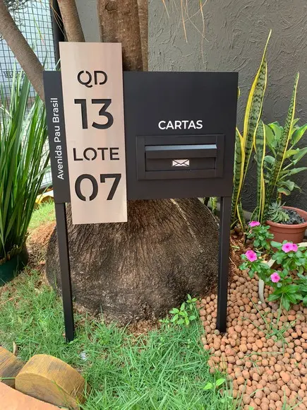 Algarismo Acm + Inox - 60x55 +caixa Correio e Pé para Jardim