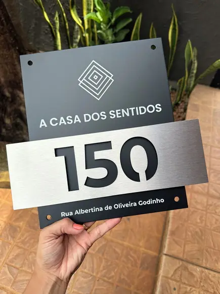 Algarismo Residencial Acm com Inox - 3 Dígitos 28x30 Logo