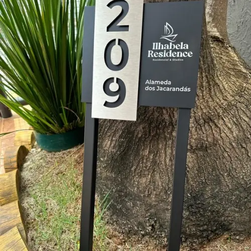 Algarismo Residencial Acm com Inox - 30x33 Jardim com Logo