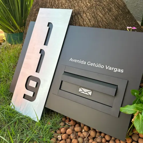 Algarismo Residencial Acm+inox com Caixa de Correio 60x55