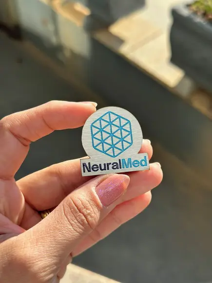 Broche Personalizado Seu Logo Fechamento Ímã