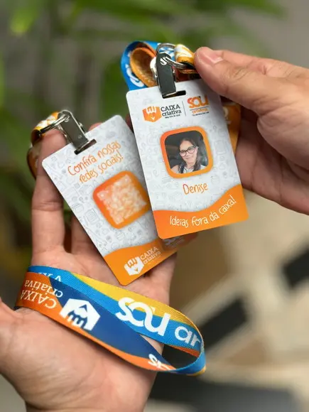 Credencial com Cordão Personalizado