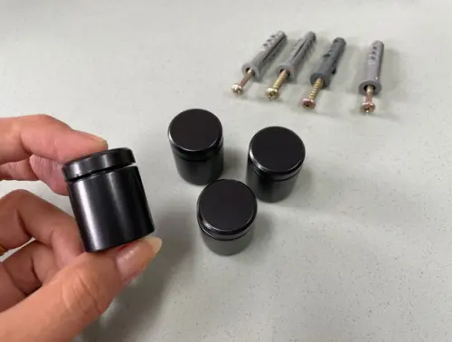 Kit de Parafusos e Prolongadores Preto G - 4 Unidades