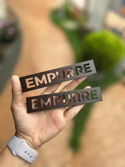 Placa -empurre - Modelo Caulim 15x3cm - Acrílico Pintado