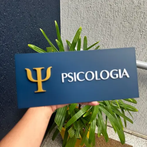 Placa de Comércio Acm com Sobreposição em Acrílico 30x13