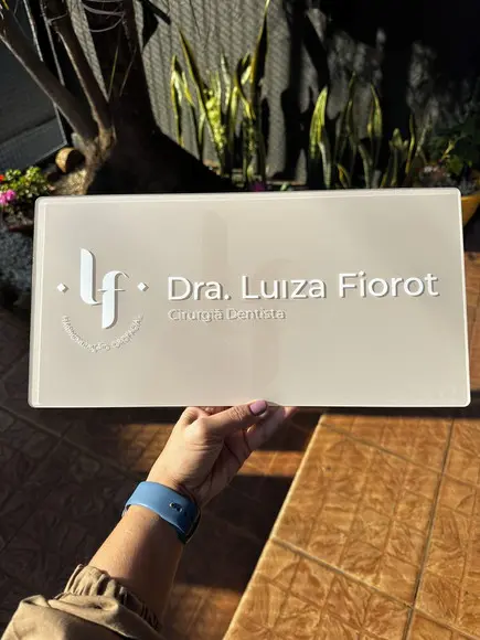 Placa de Comércio Acrílico - Aplicação Adesivo Frontal 40x24