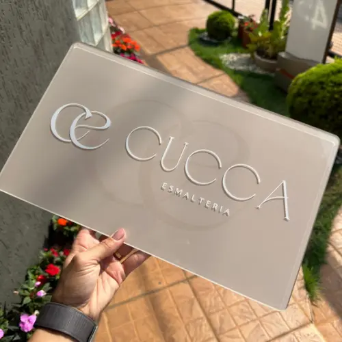 Placa de Comércio Acrílico - Aplicação Adesivo Frontal 40x24