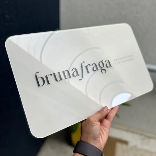 Placa de Comércio Acrílico - Aplicação Adesivo Frontal 40x24