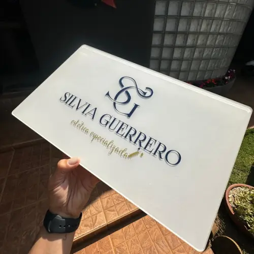 Placa de Comércio Acrílico - Aplicação Adesivo Frontal 40x24