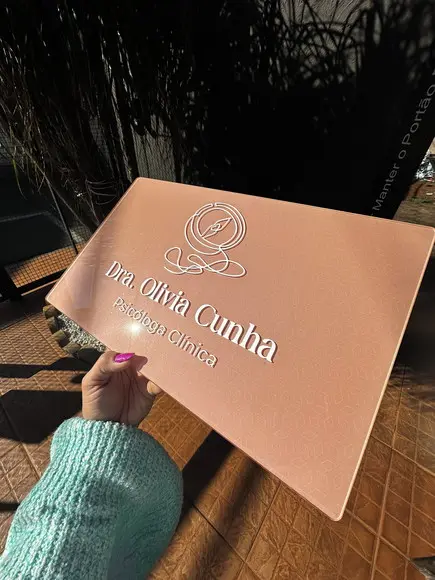 Placa de Comércio Acrílico - Aplicação Adesivo Frontal 40x24