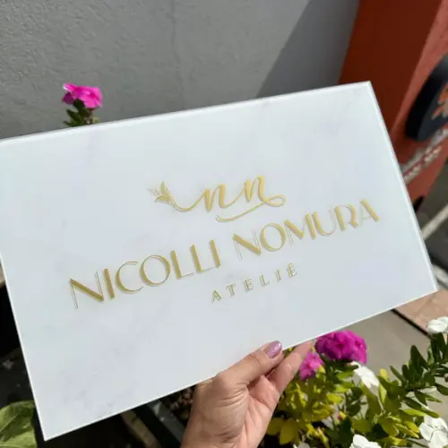 Placa de Comércio Acrílico - Aplicação Adesivo Frontal 40x24