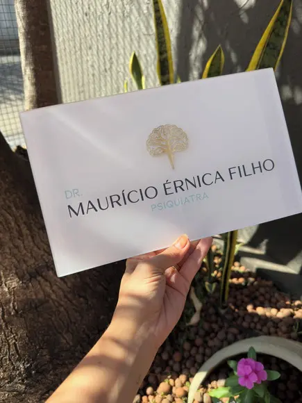 Placa de Comércio com Sobreposição em Acrílico - 30x18cm